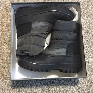 London Fog Kids Boots size 4M